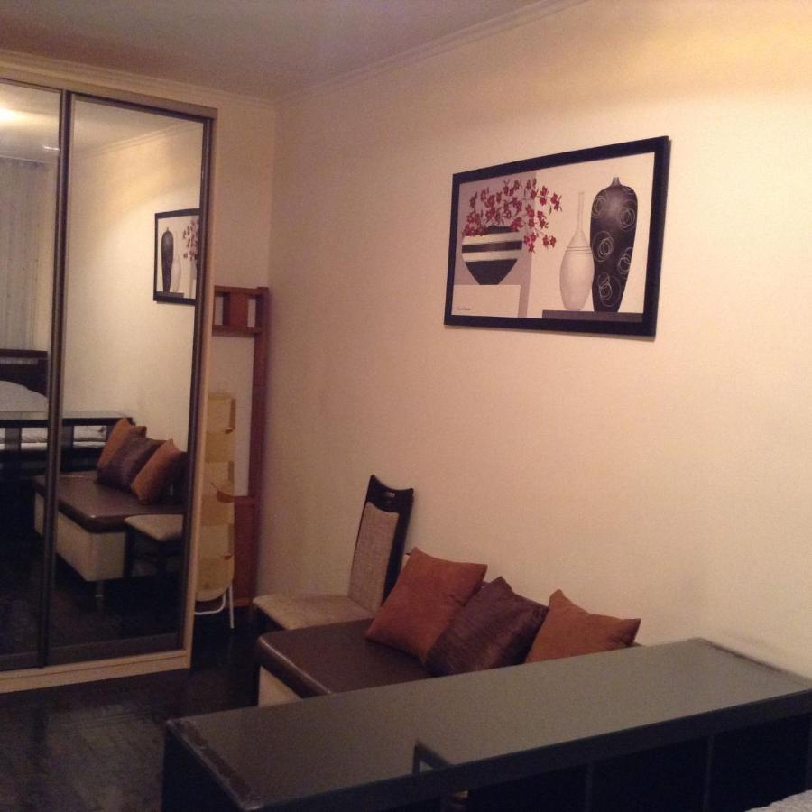 Двухкомнатная Возле Гулливера Apartment Kyiv Exterior photo